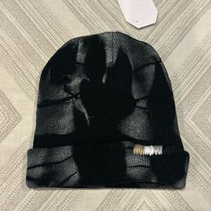 Stitch’d Women’s/Juniors Black & White Beanie Winter Hat